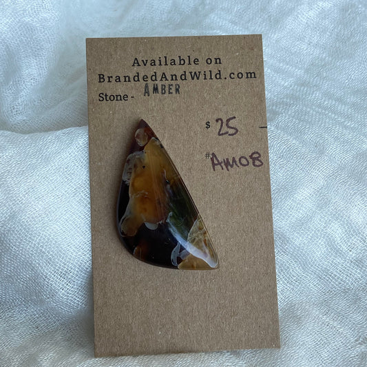 Amber Cabochon AM08