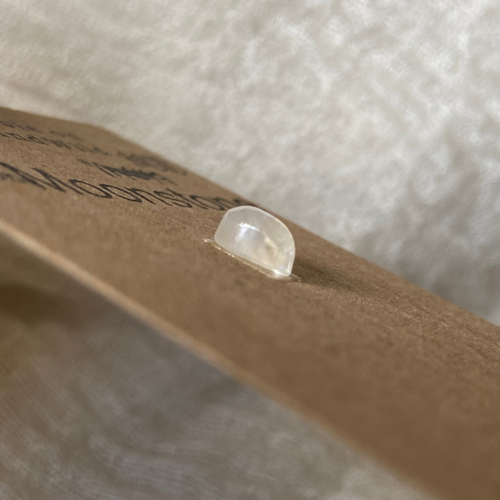 Moonstone cabochon - MS10 6311DB91-D8F5-4CFB-98A1-982743BC7C45 Brandedandwild.com