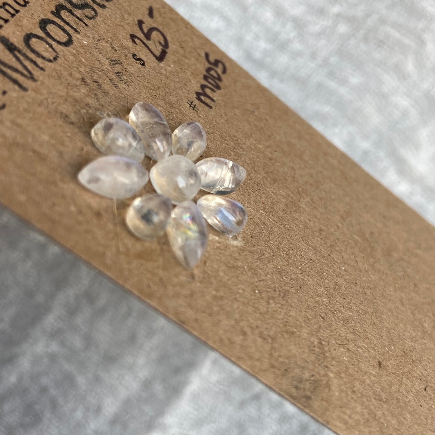 Moonstone cabochon - M005