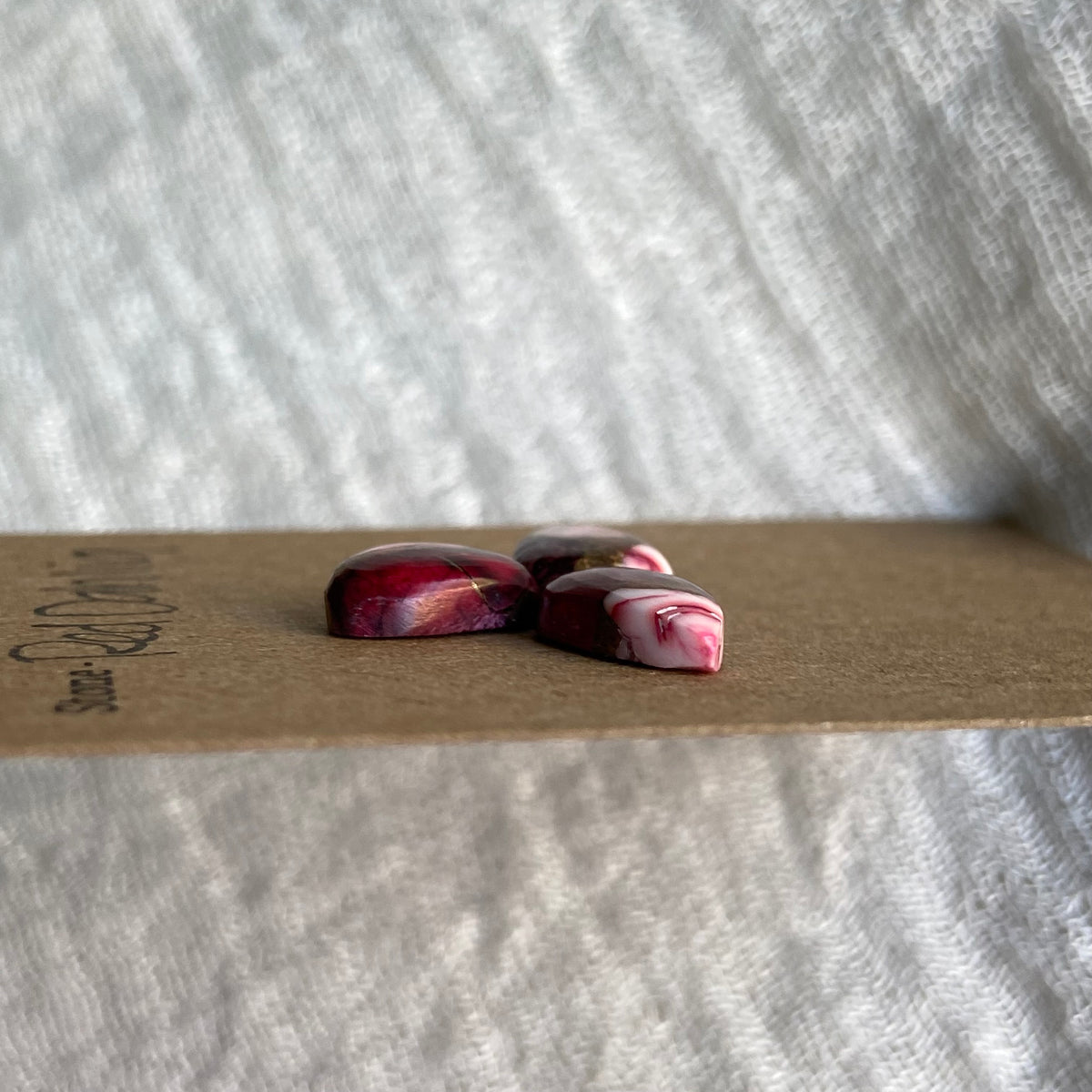 Red Dahlia Cabochon - RD65