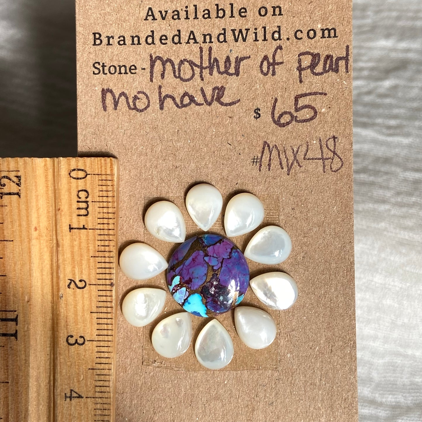 Mother of Pearl / Mohave Cabochon - MIX48