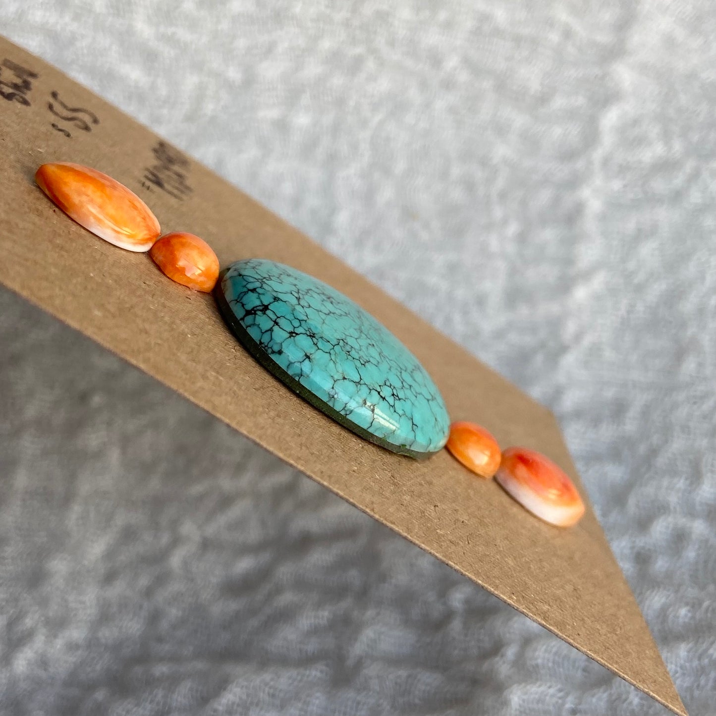 Oyster Shell / Hubei Cabochon - Mix90