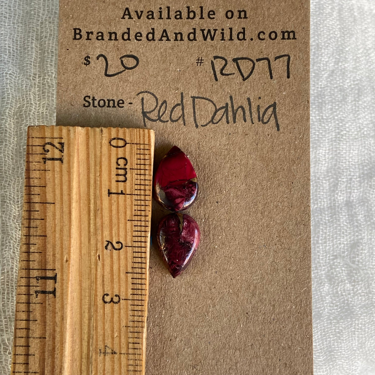 Red Dahlia Cabochon - RD77