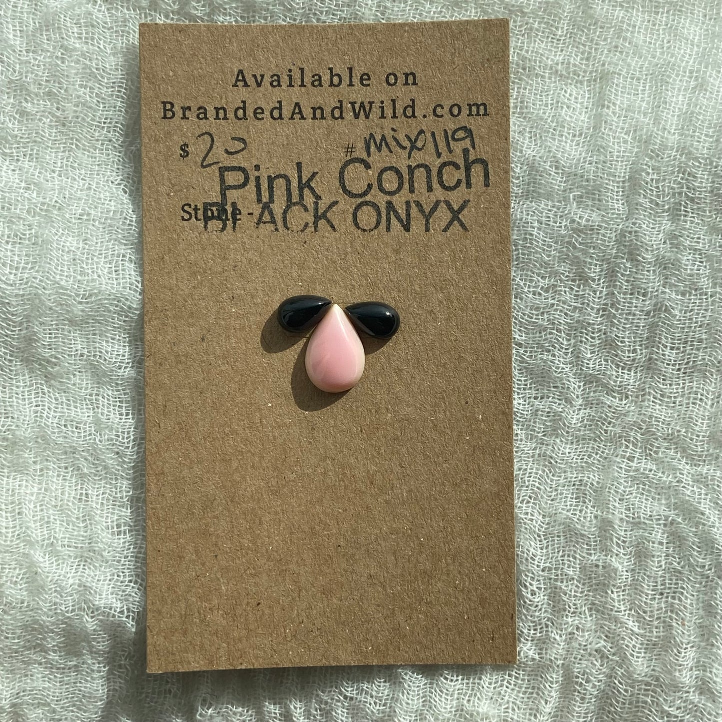 Black Onyx /  Pink Conch Cabochon - Mix119
