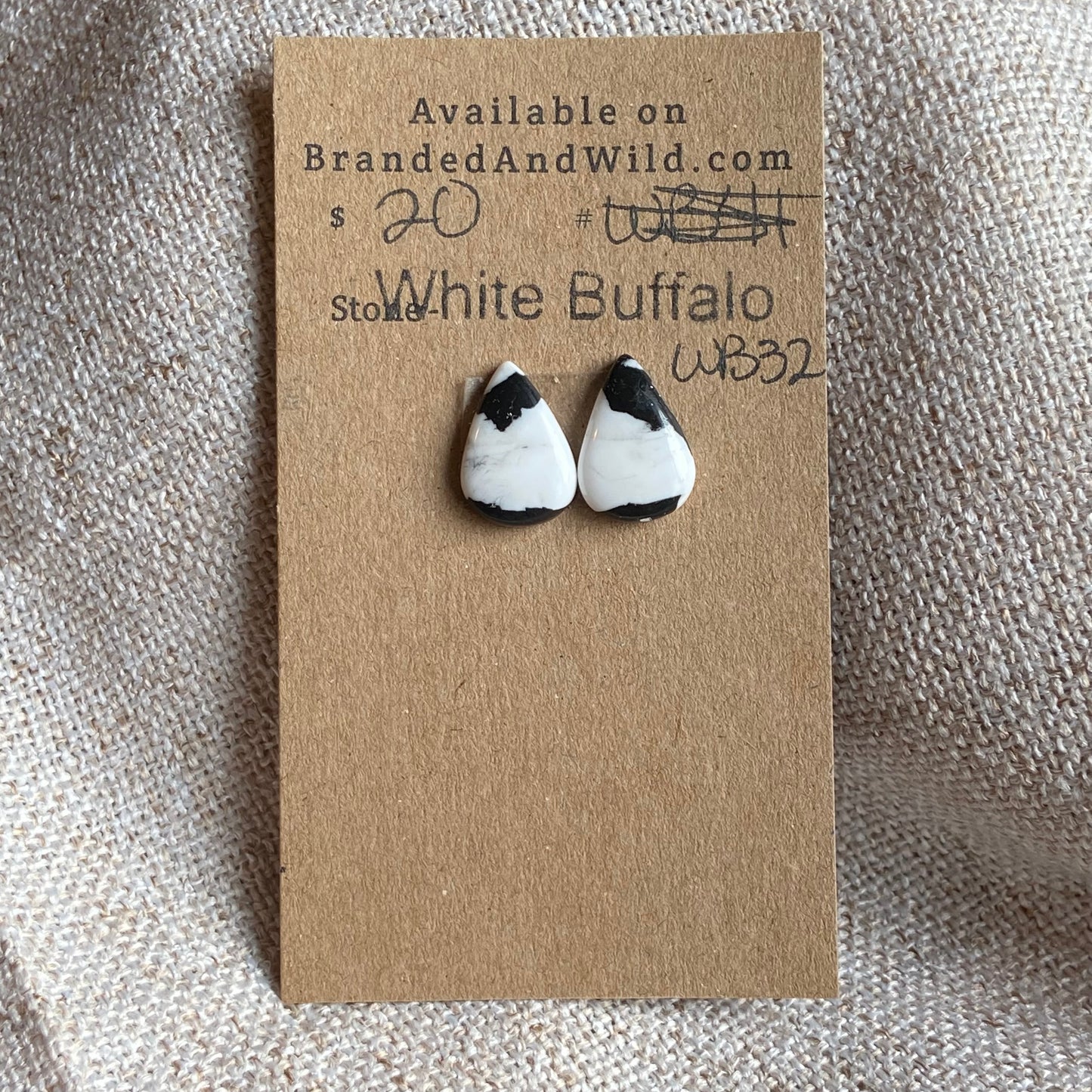 White Buffalo Cabochon - WB32 66319C1A-77C1-42E9-86B9-E02D06C6601F Brandedandwild.com
