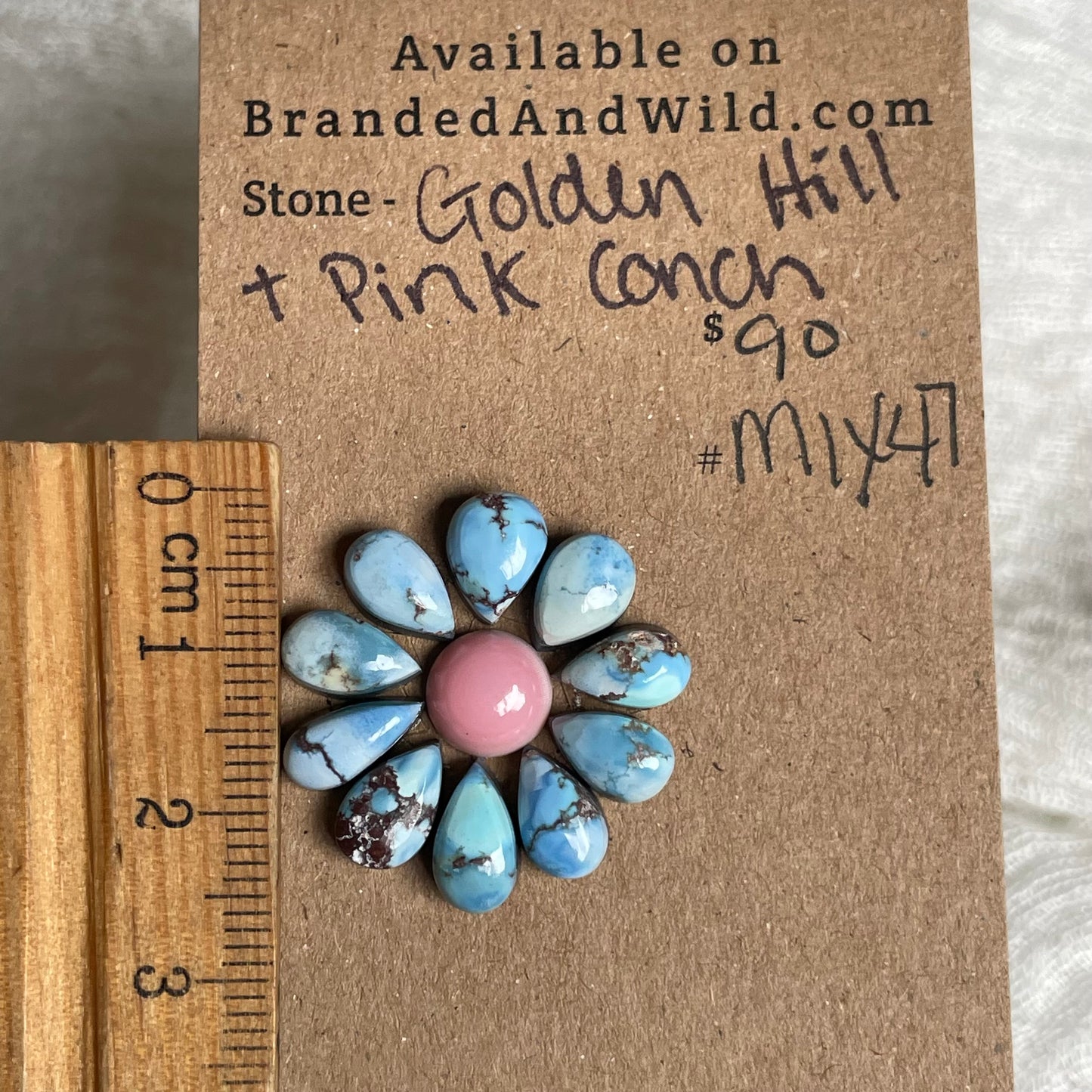 Golden Hill / Pink Conch Cabochon - MIX47