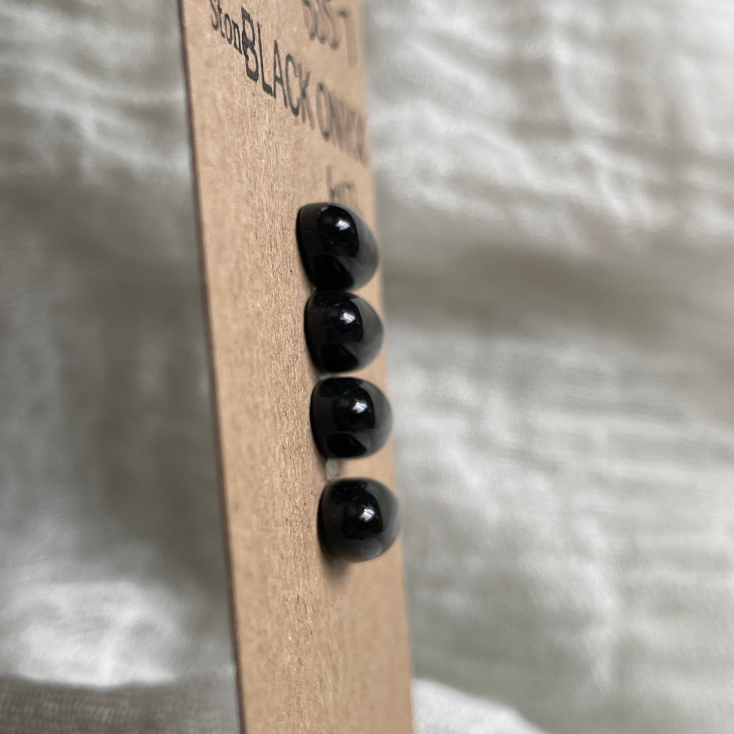 Black Onyx - Cabochon - B057