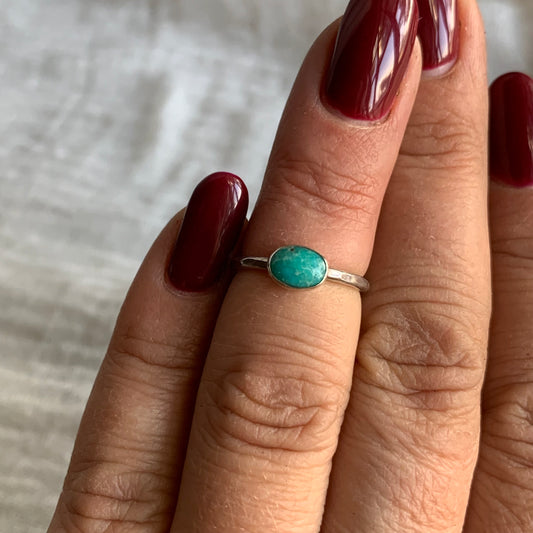Sterling Silver Ring - R21  Size - 4.5
