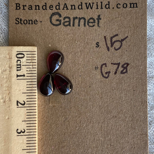 Garnet Cabochon - G78
