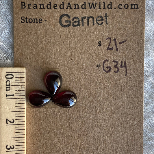 Garnet Cabochon - G34