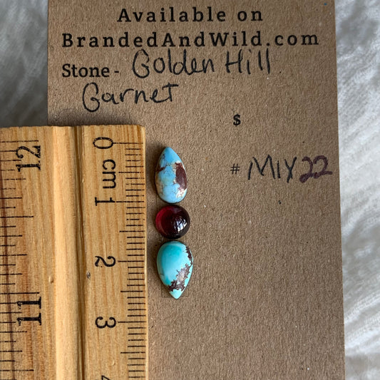 Golden Hill/Garnet Cabochon - Mix22