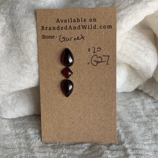Garnet Cabochon - G27