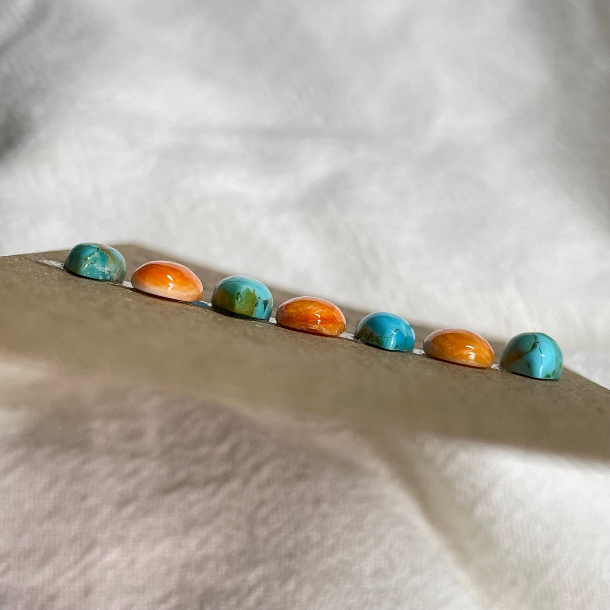 Oystershell - Kingman Turquoise Cabochon - MIX152 6D3D110E-4CE0-4755-815D-6BD28ECA5FE9 Brandedandwild.com