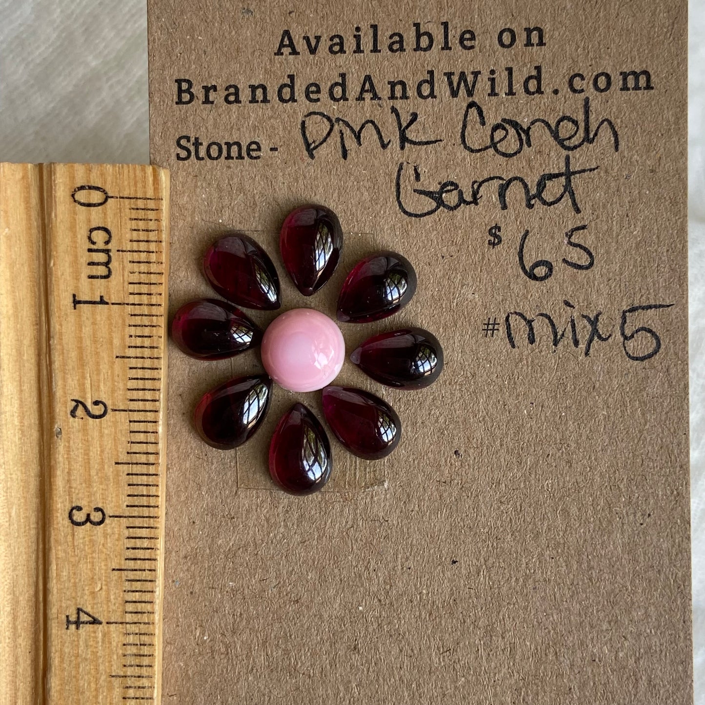 Palomino/Golden Hill/Sonoran Turquoise/Pink Conch/Oyster Shell/Garnet Cabochon - MIX5