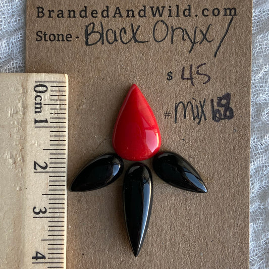 Rosarita - Black Onyx Cabochon - MIX68