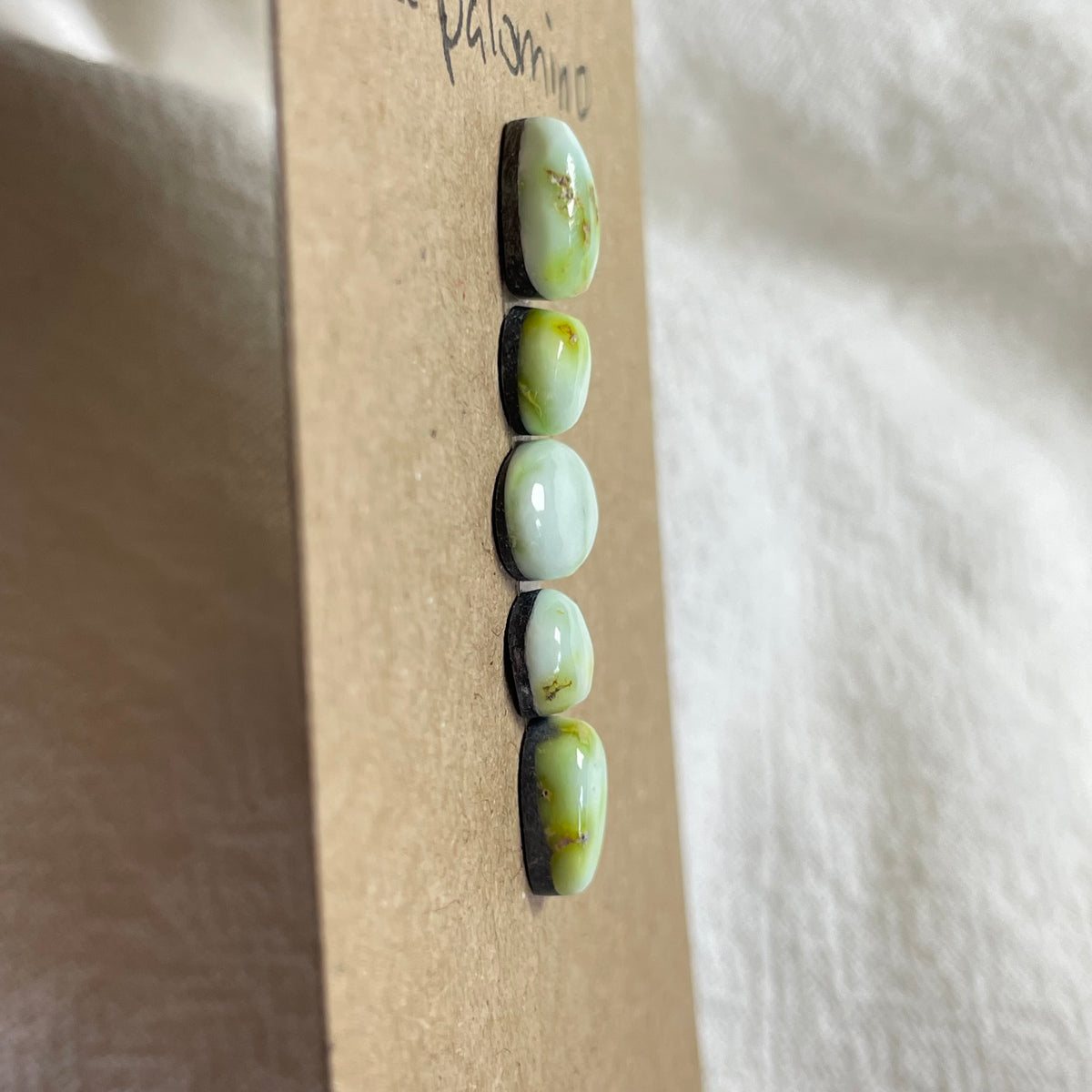 Palomino Cabochon - P25