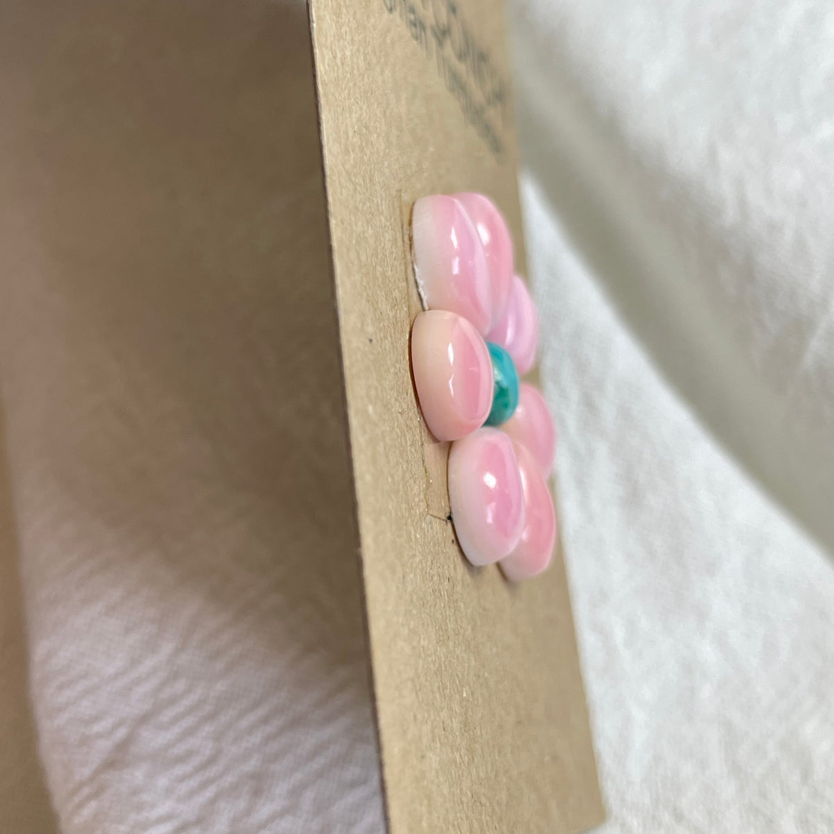 Pink Conch / Kingman Turquoise Cabochon - PK17