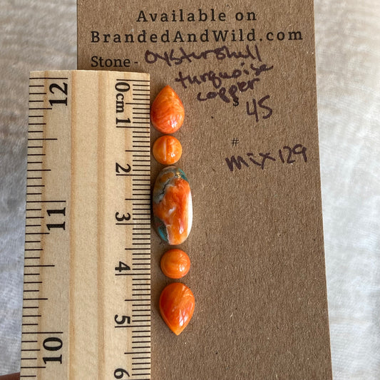 Oyster Shell / Turquoise Copper Cabochon - MIX129