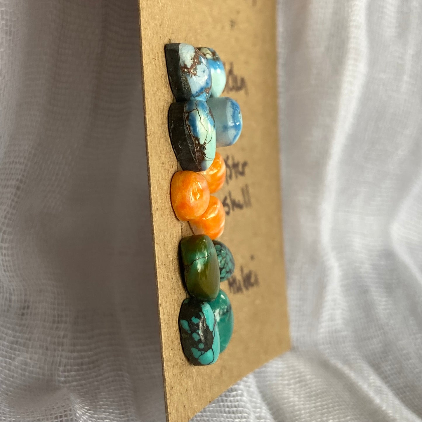 Hubei / Oyster Shell / Golden Hill Cabochon - MIX121