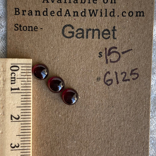 Garnet Cabochon - G125
