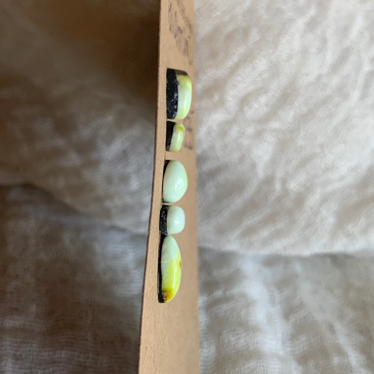 Palomino Cabochon - P035