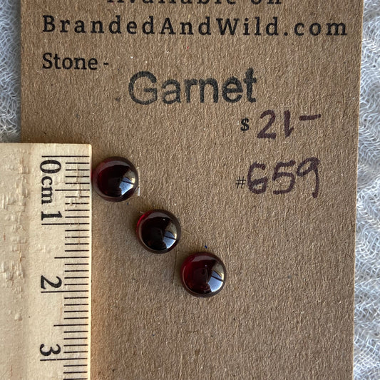 Garnet Cabochon - G59