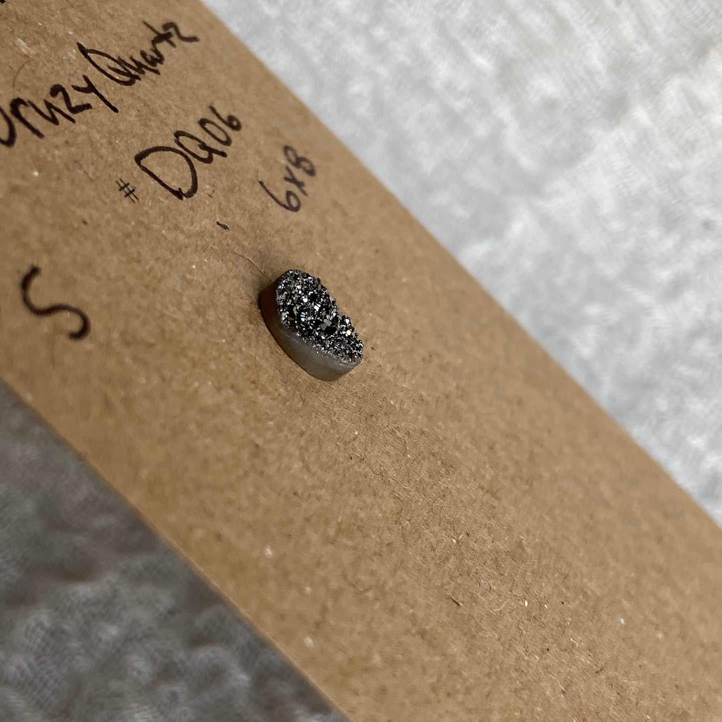 Druzy Quartz Cabochon - DQ06
