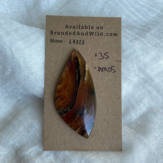 Amber Cabochon AM05