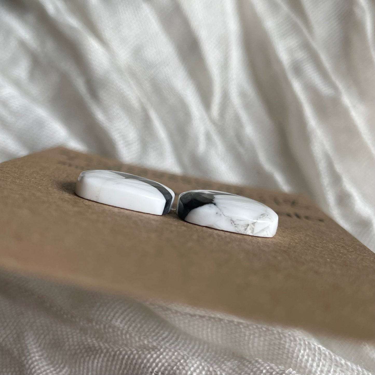 White Buffalo Cabochon - WB48 73AC743A-78E2-4125-9466-F8E2BACC1E2B Brandedandwild.com