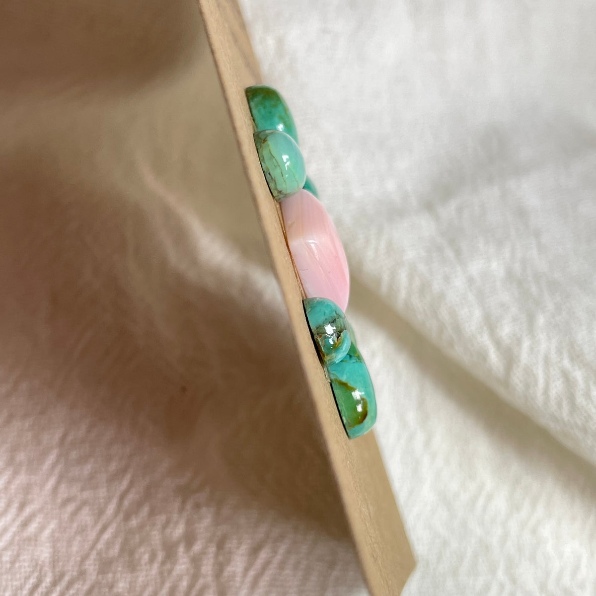 Pink Conch / Kingman Turquoise Cabochon - PK54