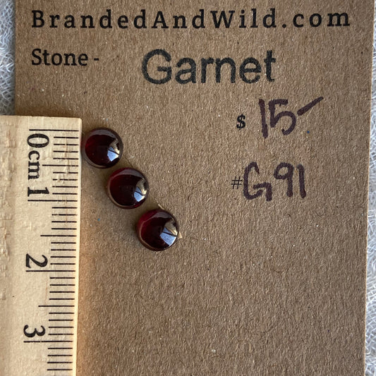 Garnet Cabochon - G91