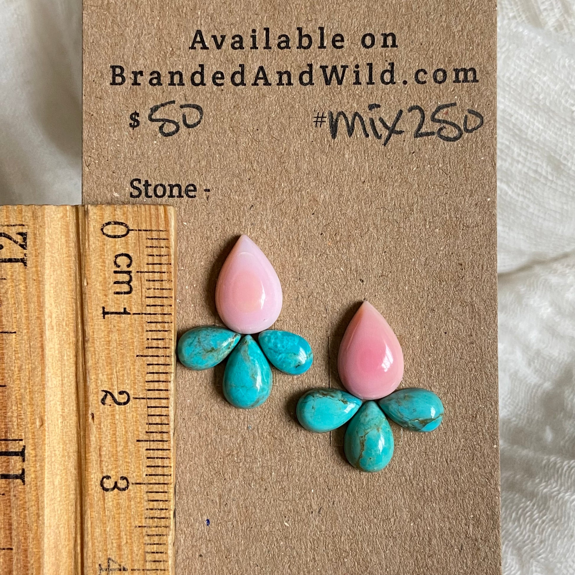 Kingman / Pink Conch Cabochon - Mix250 78598141-B4EC-4E55-BF13-E474AB34B40A Brandedandwild.com