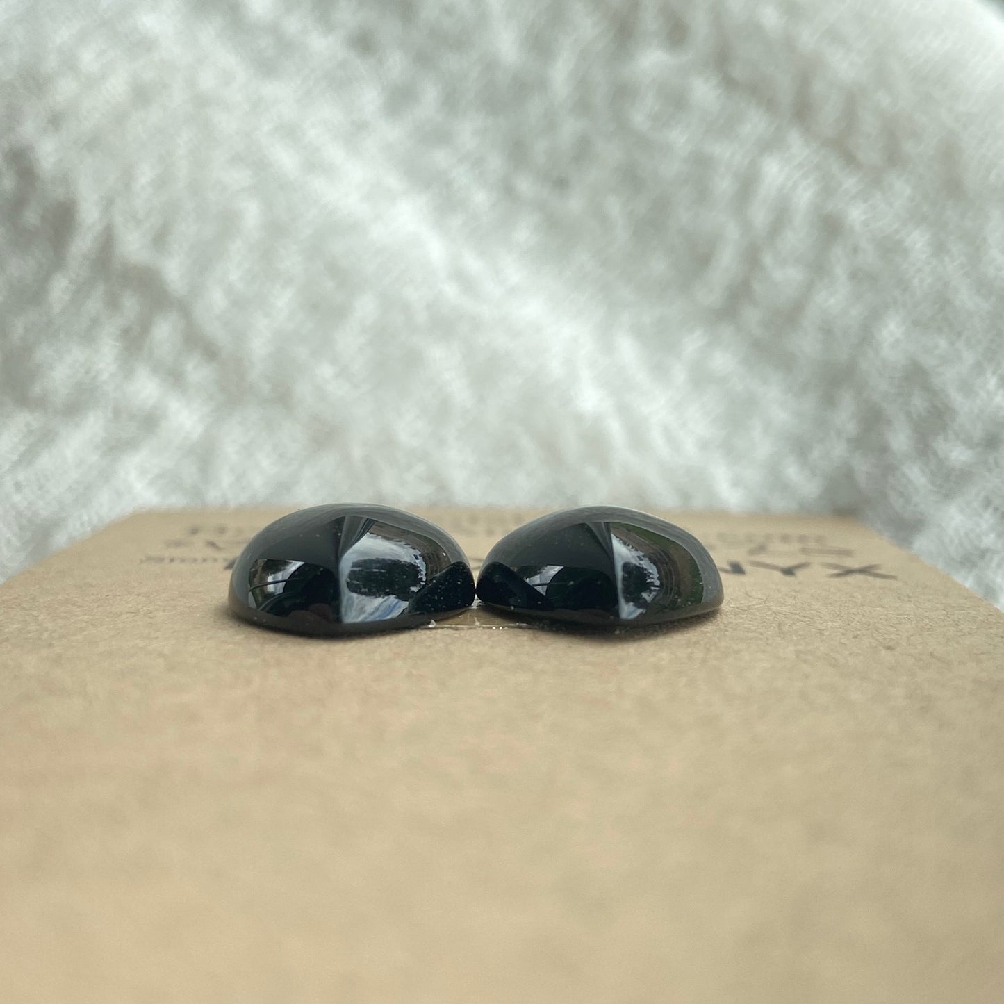 Black Onyx - Cabochon - B52
