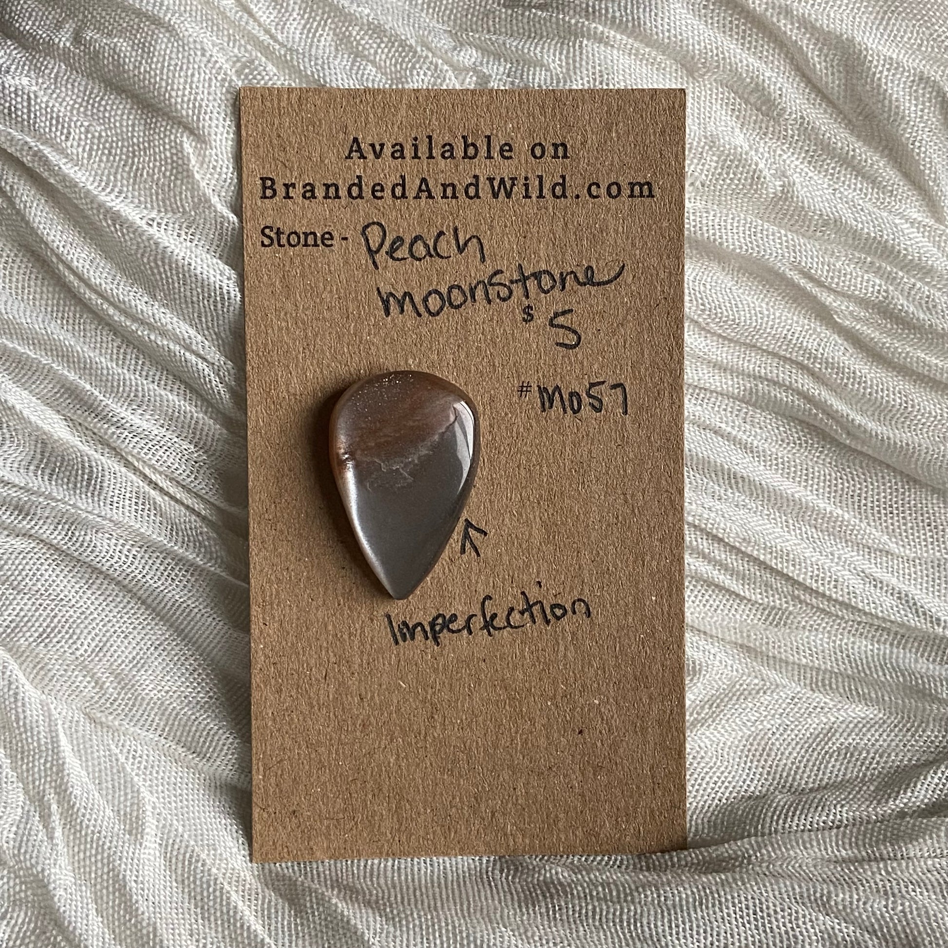 Peach Moonstone Cabochon - M057 7B361B66-1E2E-4048-8411-FBCF17106078 Brandedandwild.com