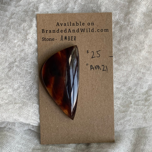 Amber Cabochon AM21