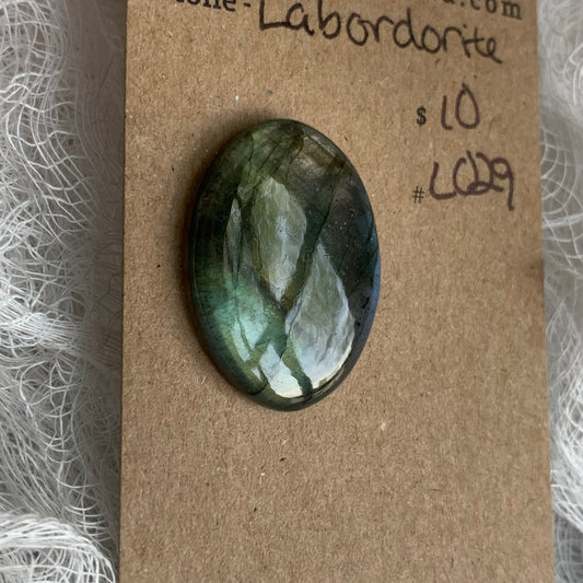Labradorite Cabochon - L029