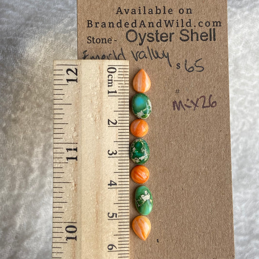 Oyster Shell - Emerald Valley Cabochon - MIX26