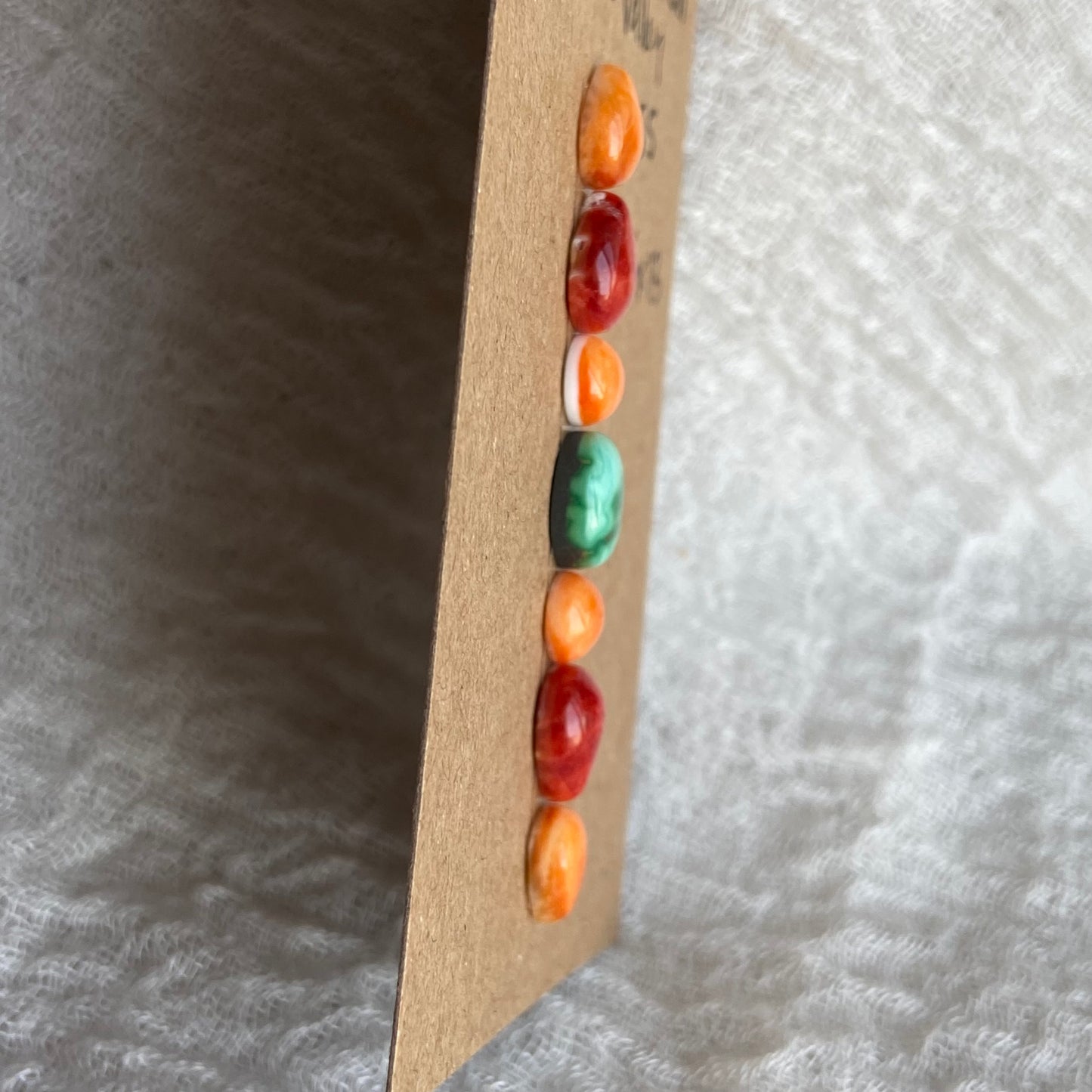 Verde Valley / Oyster Shell Cabochon - Mix13