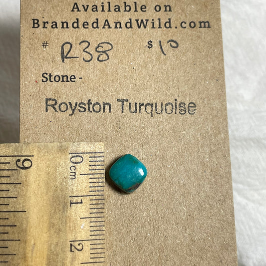 Royston Turquoise Cabochon - R38