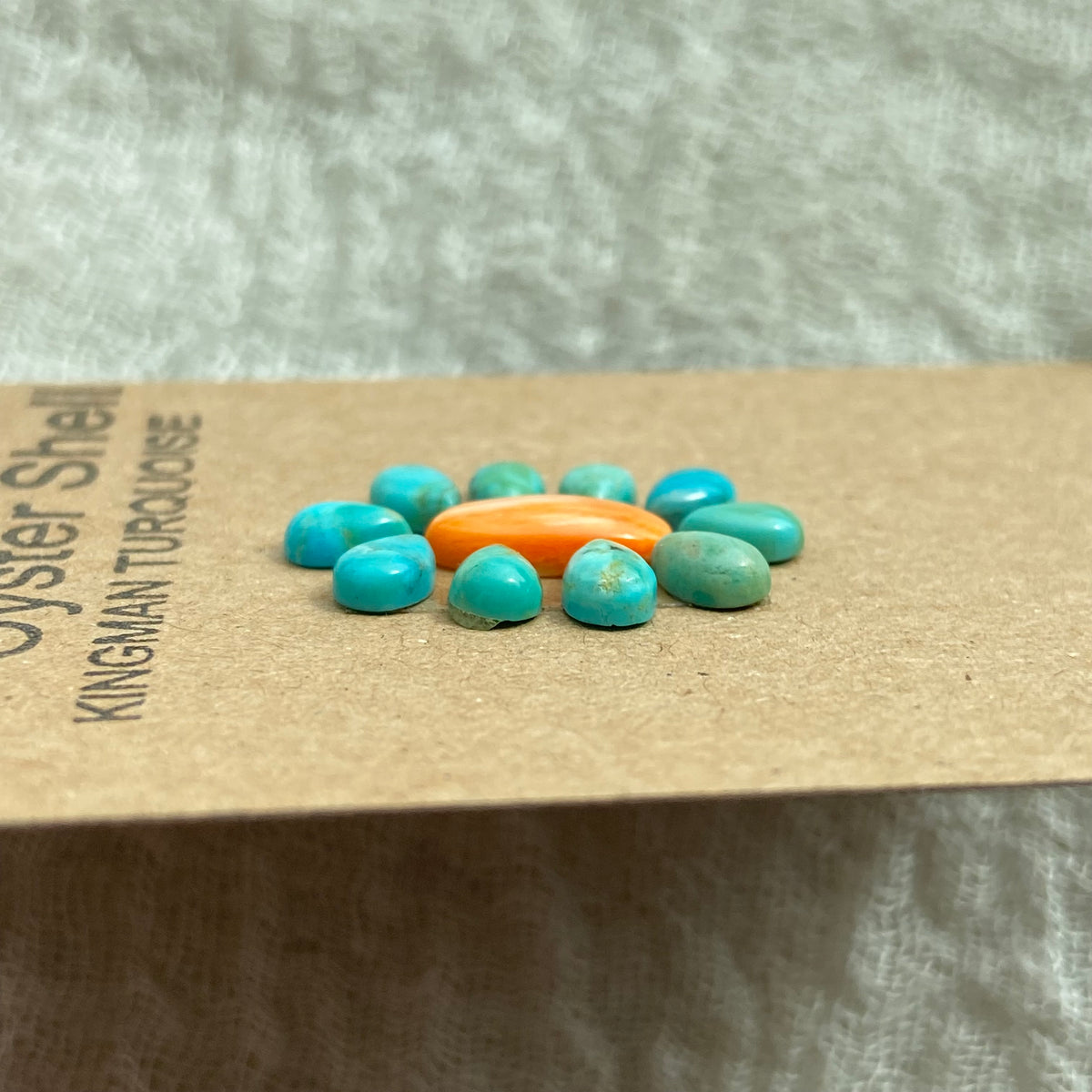 Kingman Turquoise / Oyster Shell Cabochon - Mix154