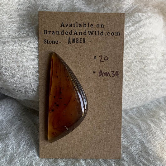 Amber Cabochon AM34