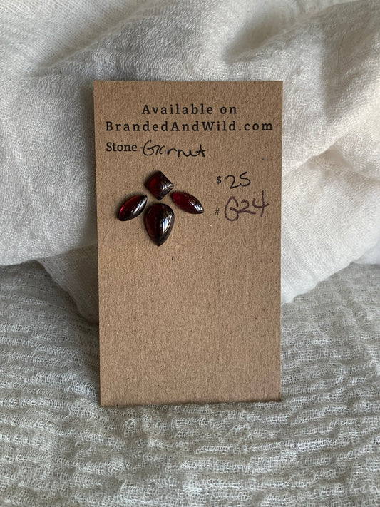 Garnet Cabochon - G24
