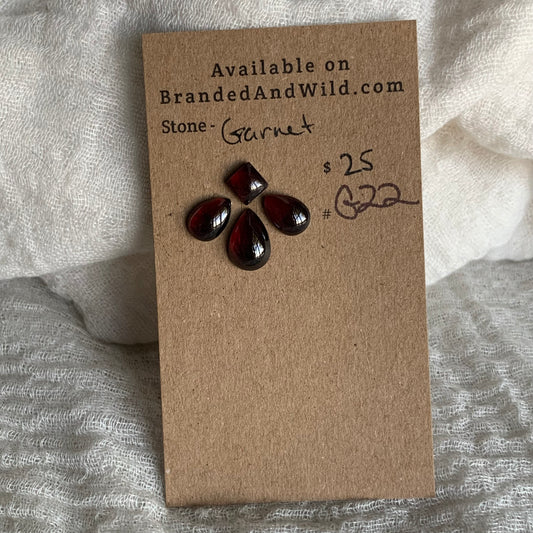Garnet Cabochon - G22