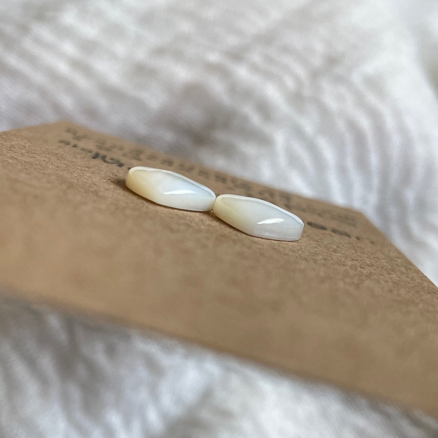 Mother of pearl cabochon - MP25 82A52178-67B1-4373-9176-65E615952176 Brandedandwild.com
