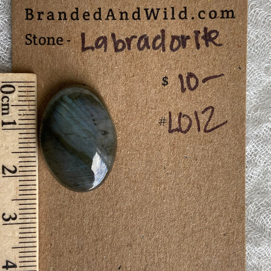 Labradorite Cabochon - L012