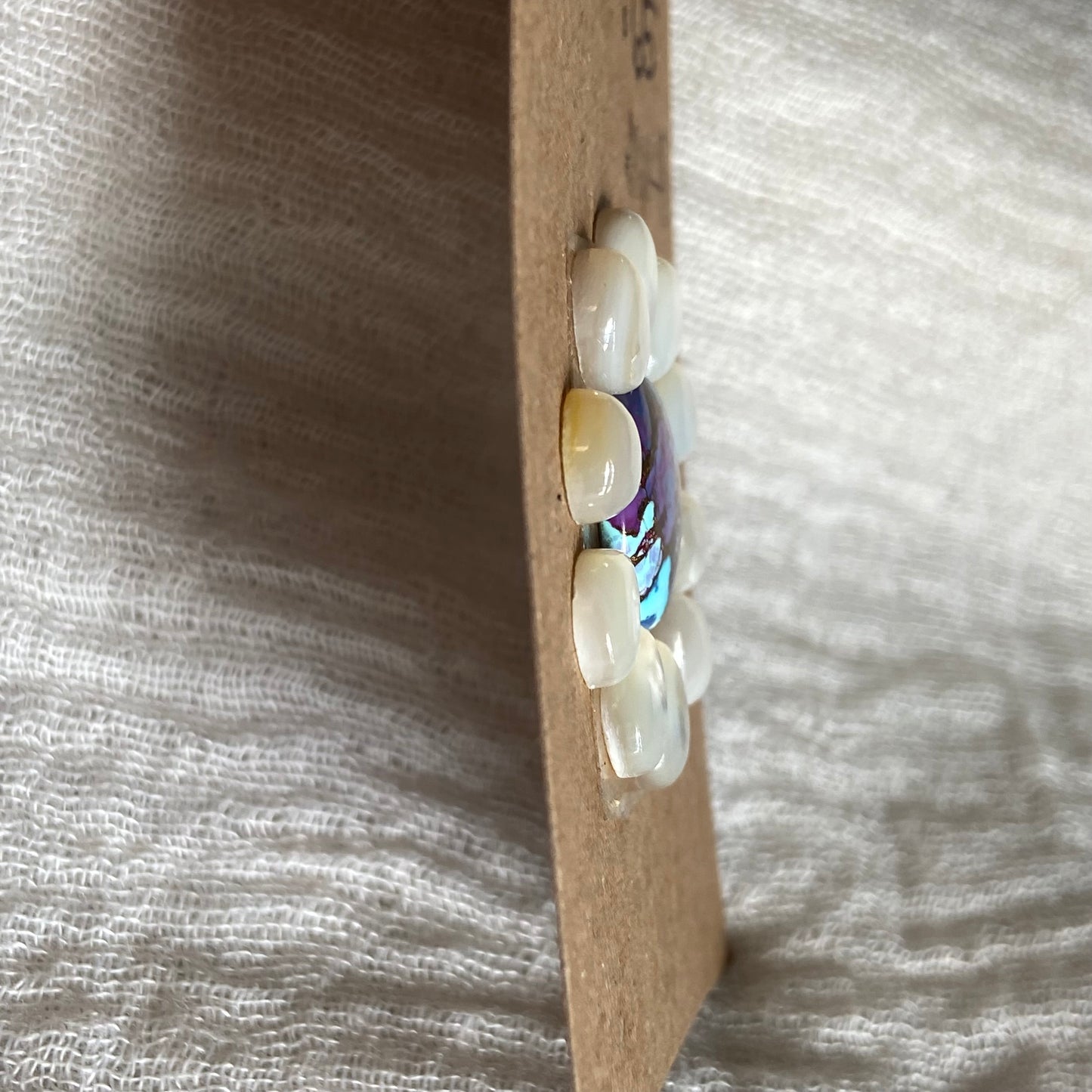 Mother of Pearl / Mohave Cabochon - MIX48