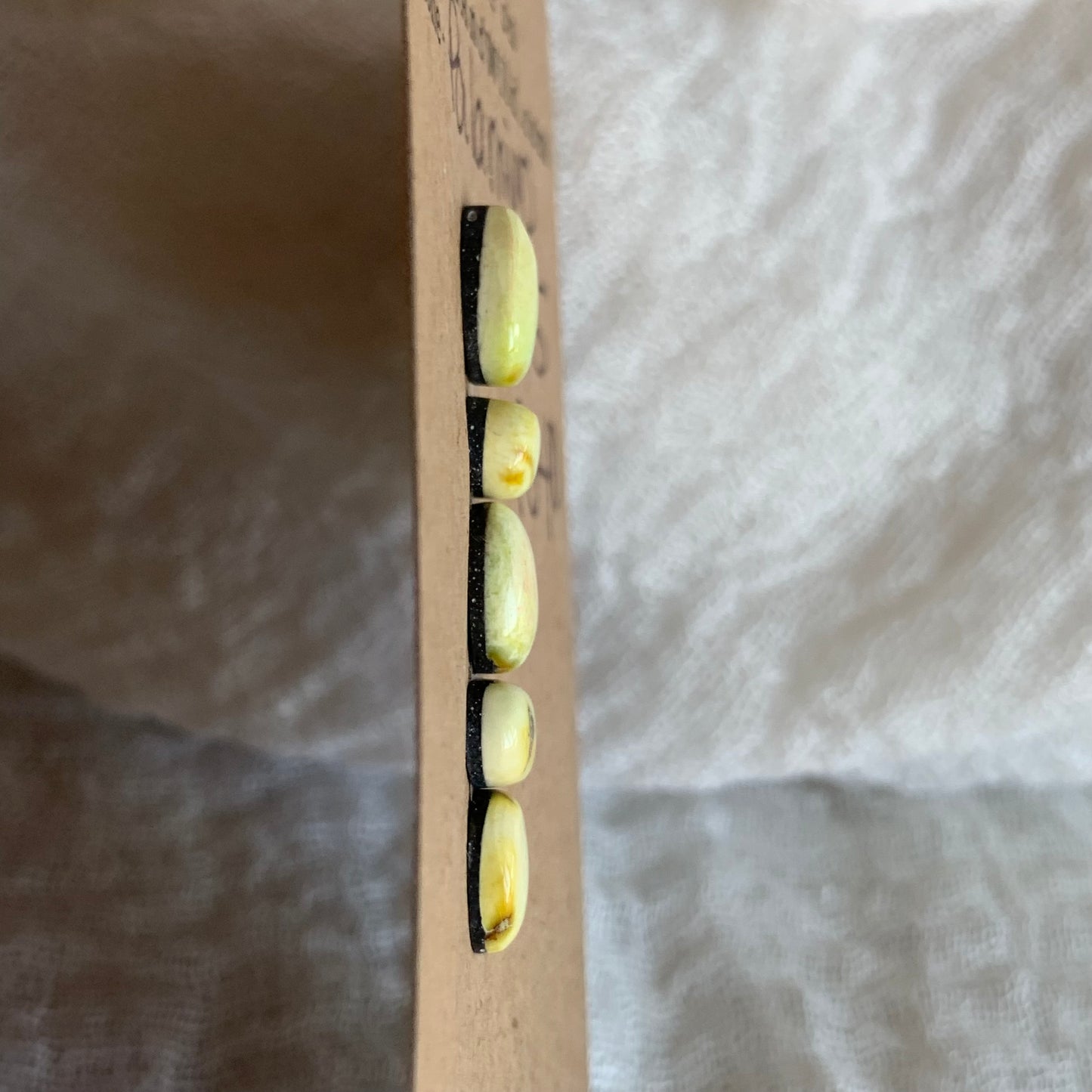 Palomino Cabochon - P040