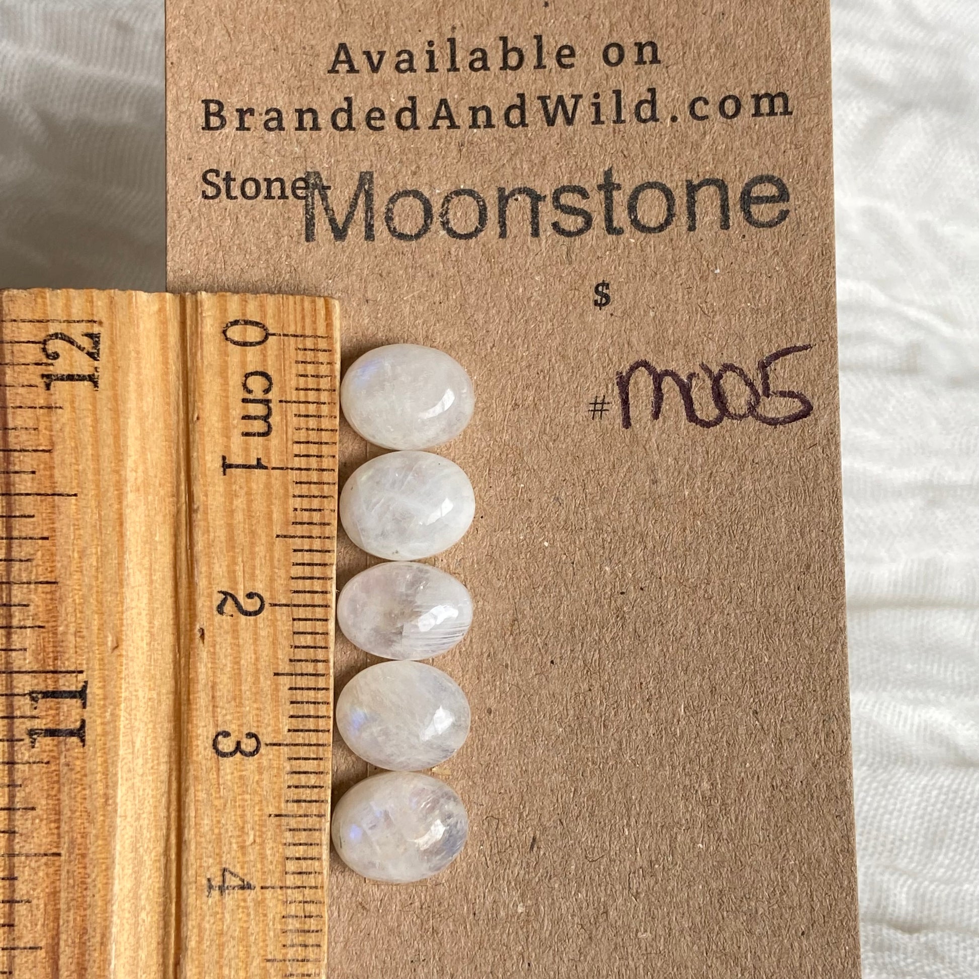 Moonstone cabochon - M005 859269E7-C754-4668-BF01-ADC1DF078A82 Brandedandwild.com