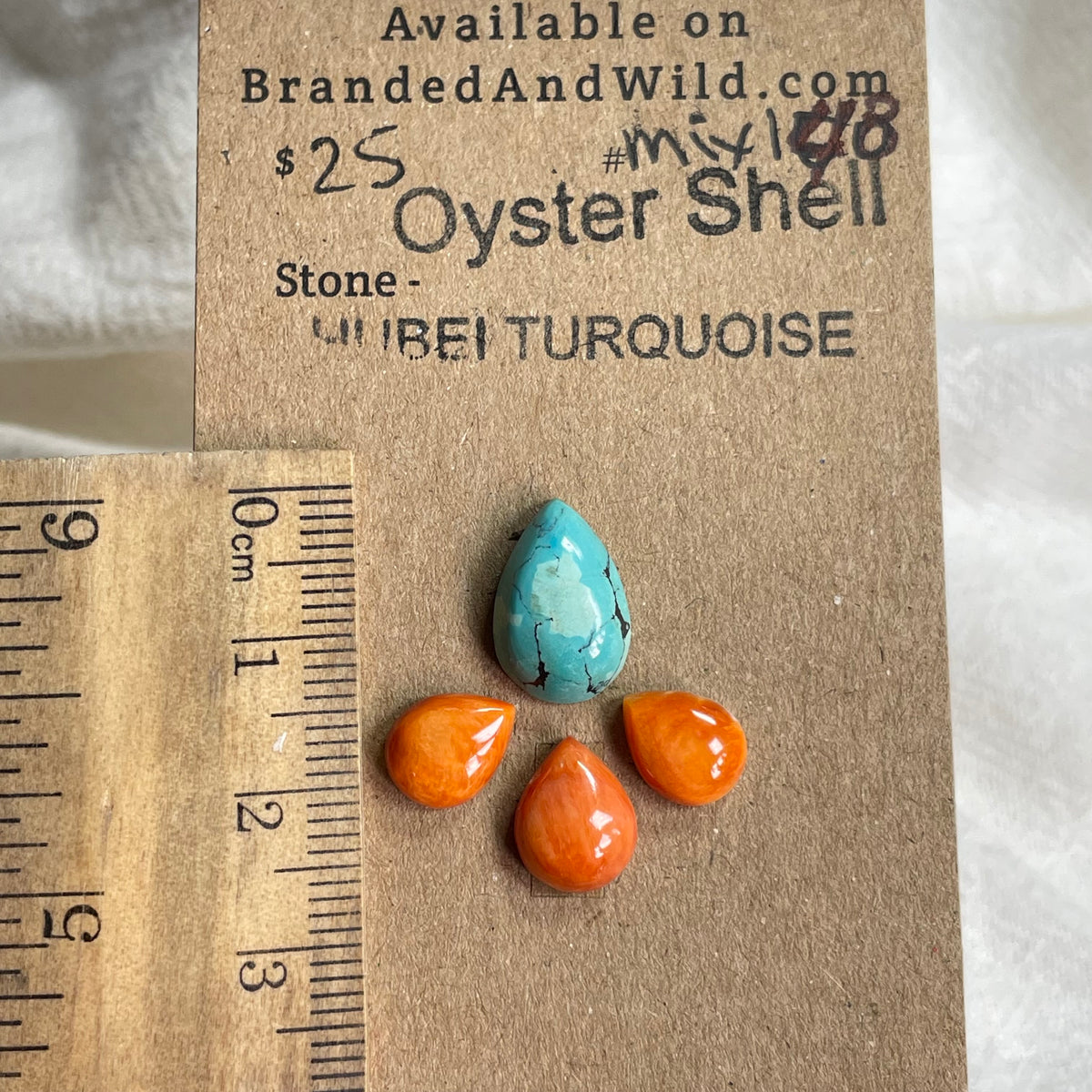 Oystershell - Hubei Turquoise Cabochon - MIX148 86E51382-4380-4351-A5CD-0F67A567EF31 Brandedandwild.com