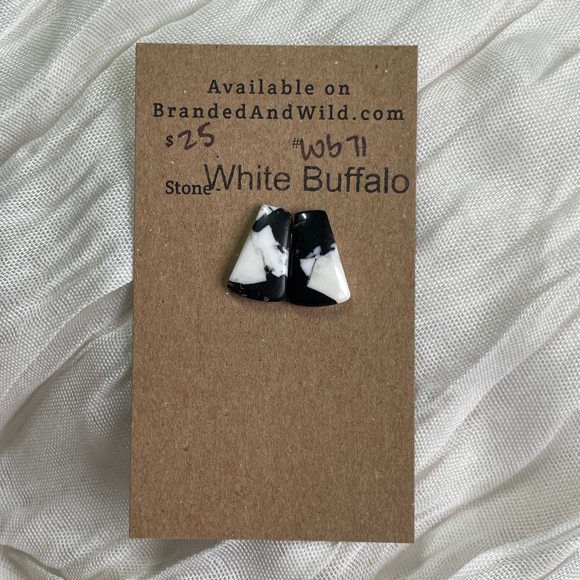 White Buffalo Cabochon - WB71 889609FD-7E71-499E-929E-01231A6C9AAE Brandedandwild.com
